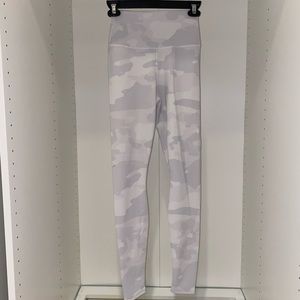 XS High-Waist Camo Vapor Legging
